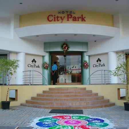Hotel City Park, Solapur Eksteriør billede