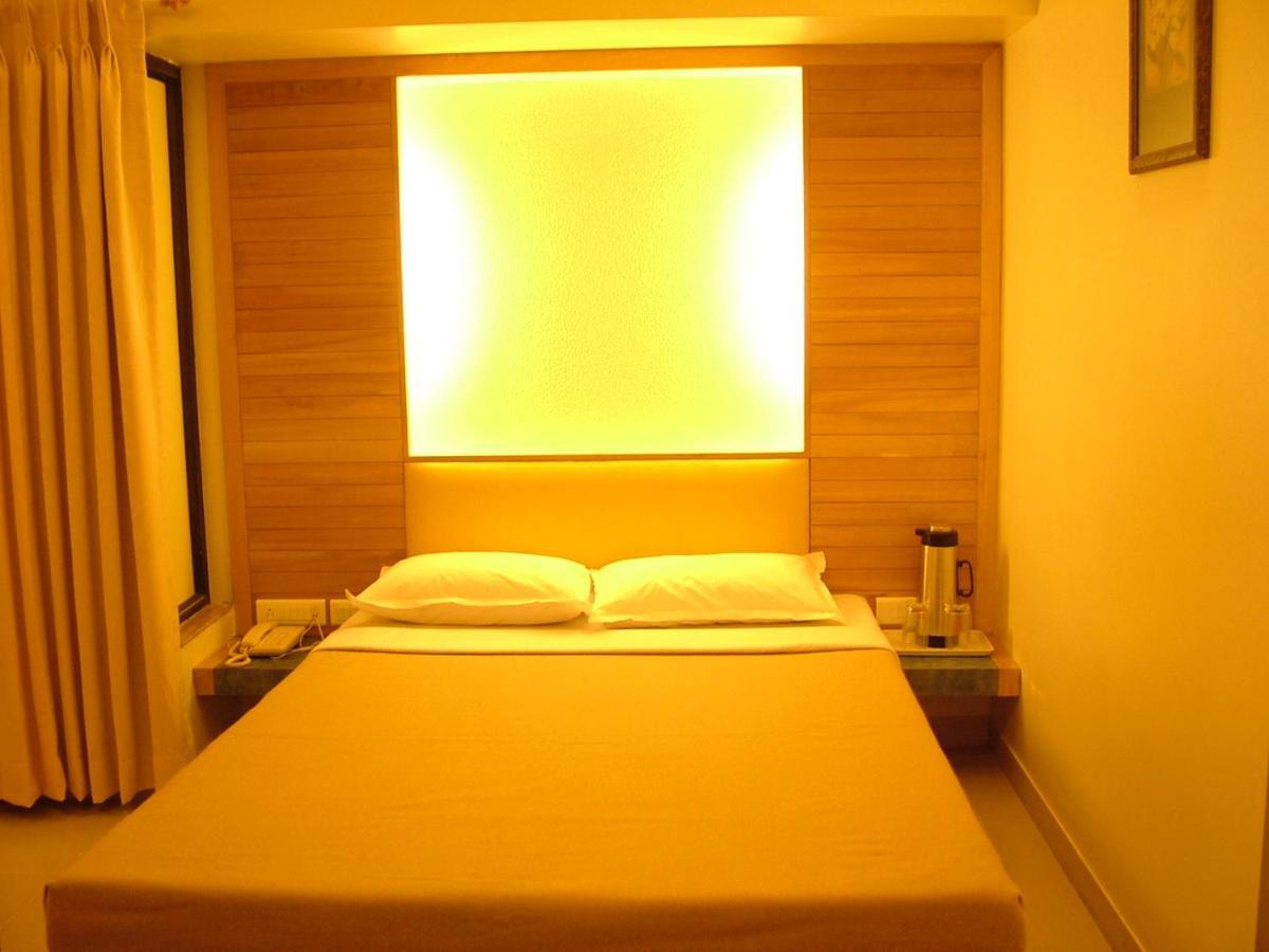 Hotel City Park, Solapur Eksteriør billede