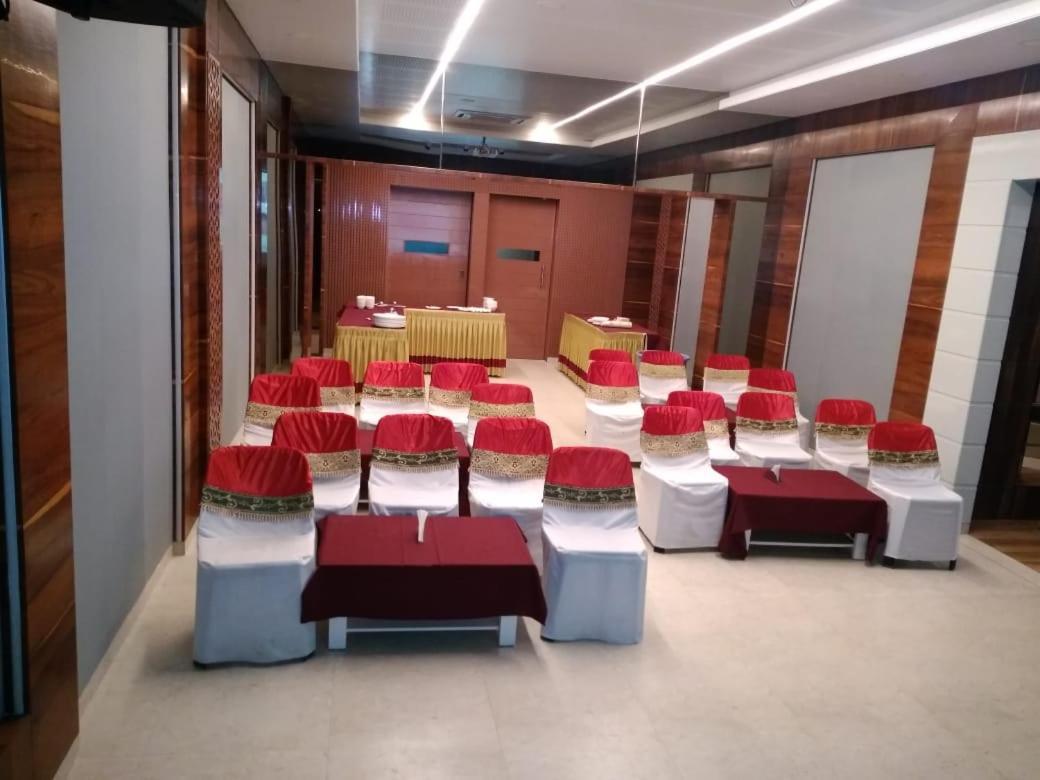 Hotel City Park, Solapur Eksteriør billede