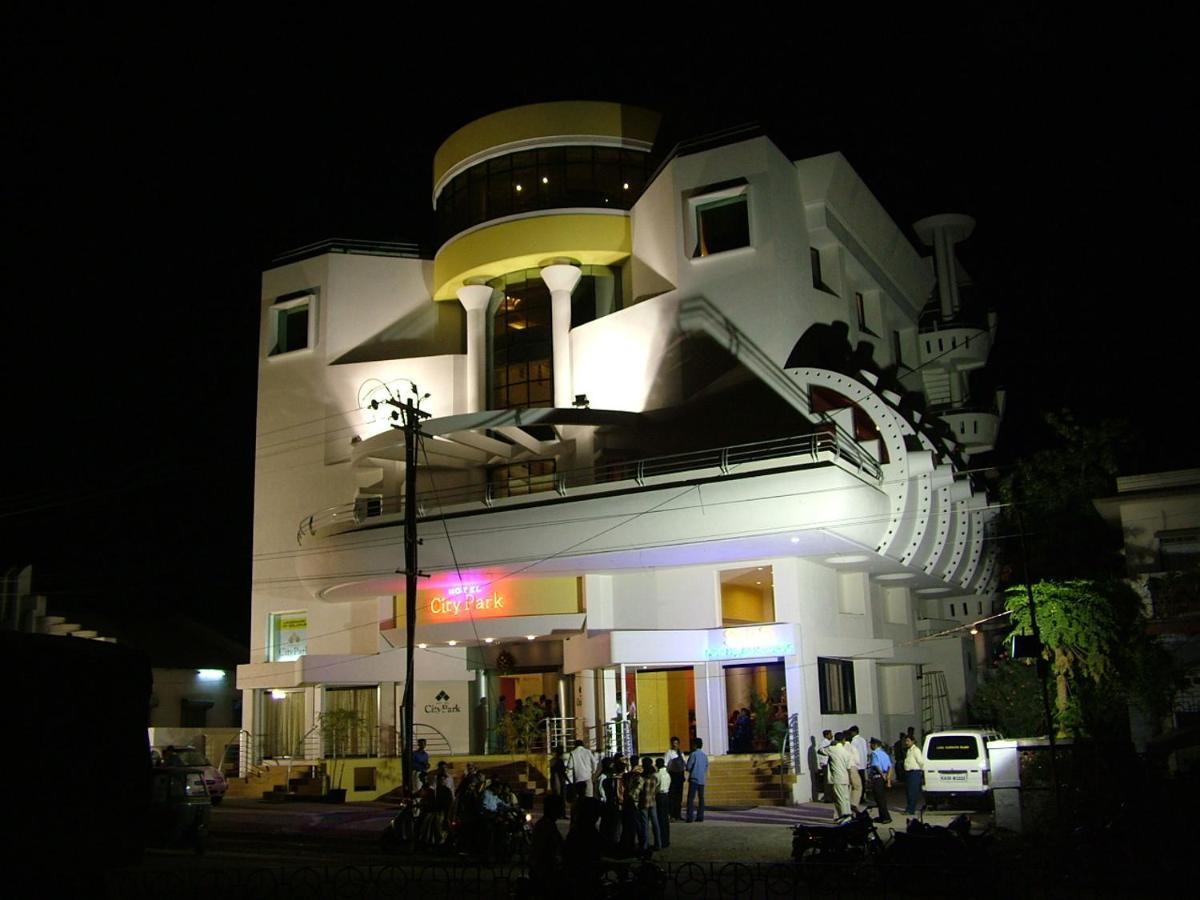 Hotel City Park, Solapur Eksteriør billede